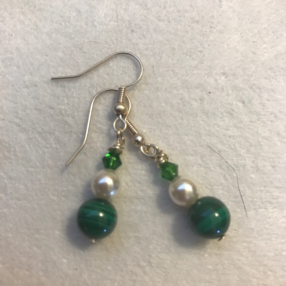 Handmade bracelet and matching earrings - Picture 4 of 4